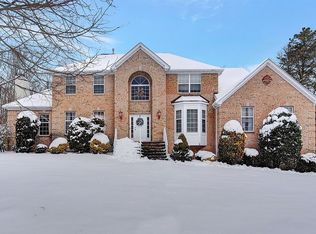 12 Hardwood Dr, Jackson, NJ 08527