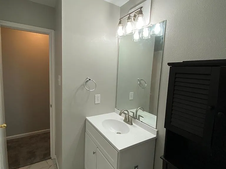 19154 Yellow Thrush Dr — Photo 16
