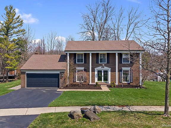 5th image of 1132 Hemlock Dr