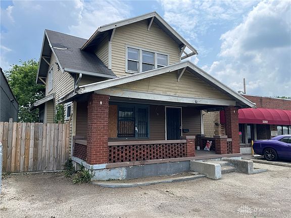 2nd image of 3204 N Main St