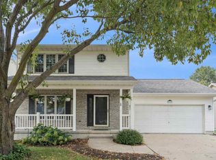 1614 Dickenson Ln, Iowa City, IA 52240