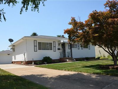 34760 Iris Ln, Eastlake, OH, 44095