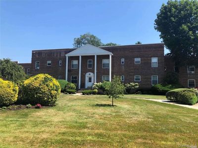 285 Central Avenue #B4, Lawrence, NY, 11559