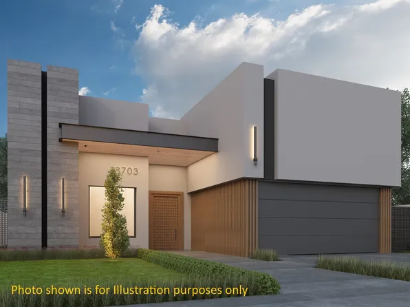 8703 Plantation East Dr, Laredo, TX 78045