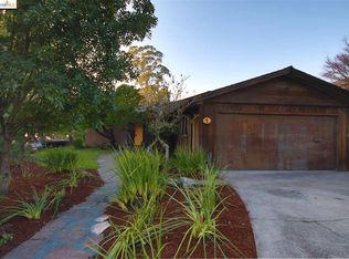 1 Avenida Dr, Berkeley, CA 94708