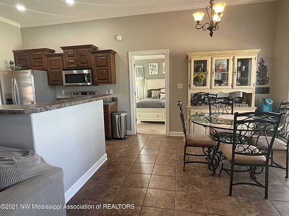 4th image of 3333 Valley Crest Dr