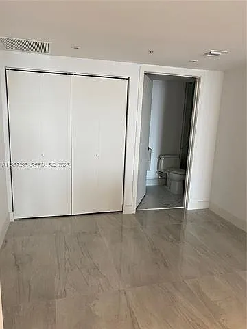 9521 E Bay Harbor Dr — Photo 15