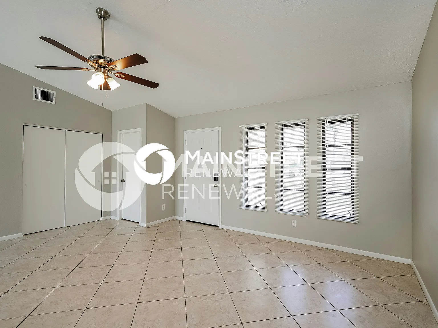 3010 SW Santa Barbara Pl — Photo 4