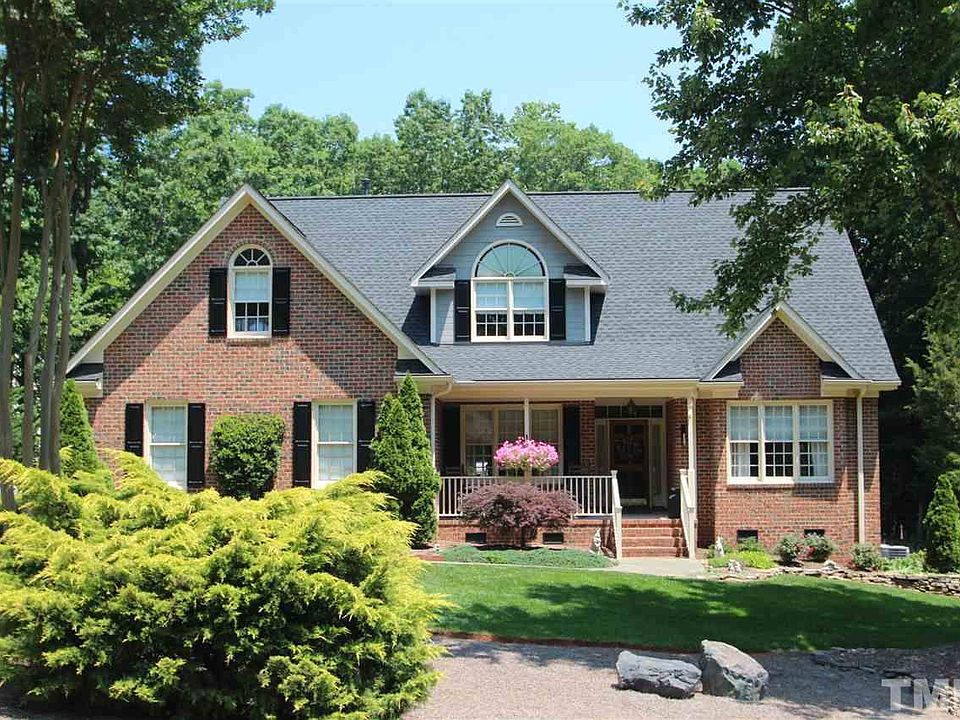 1st image of 520 Hardscrabble Dr