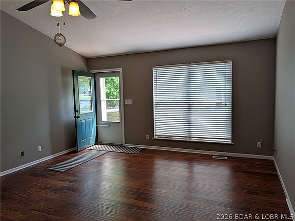 4th image of 519 Bear Paw Rd