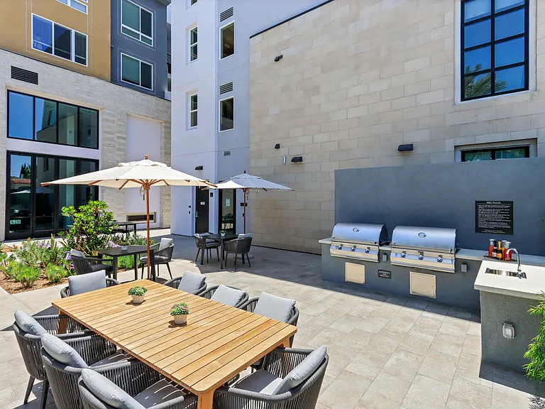 Array La Mesa — Photo 11