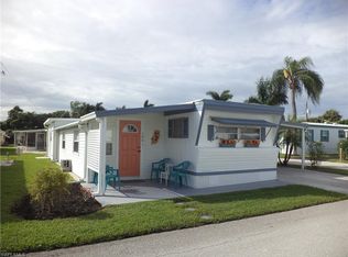 100 Moorhead Mnr #100, Naples, FL 34112