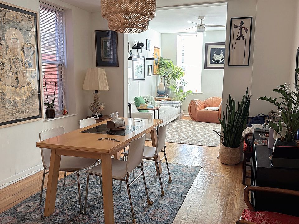 South-Facing Living Room with Abundant Natural Light