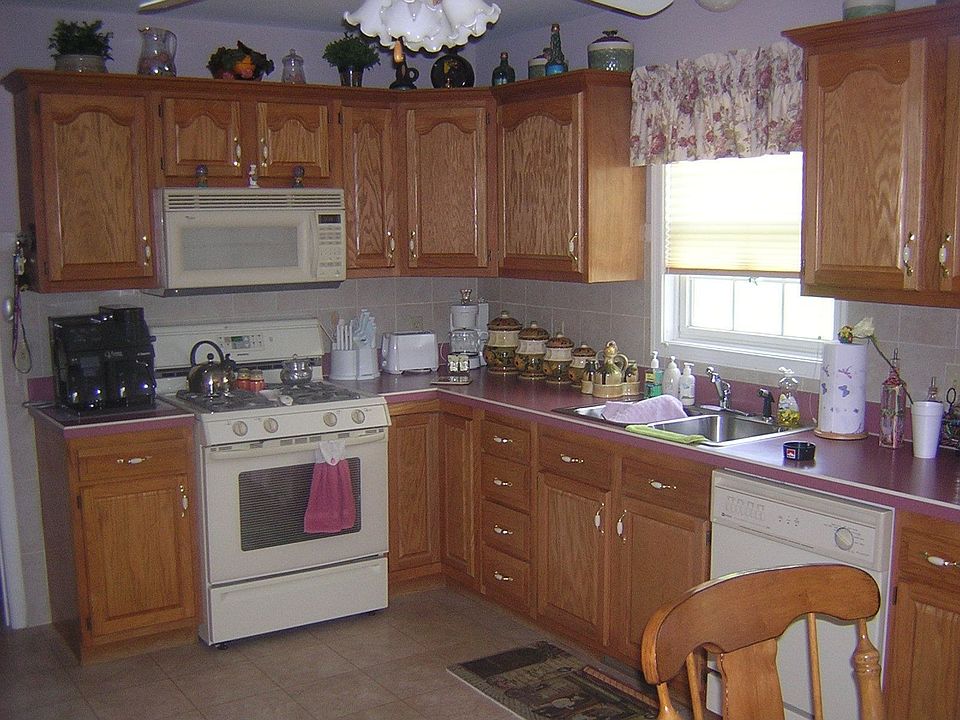 2nd image of 40 Frank Dr