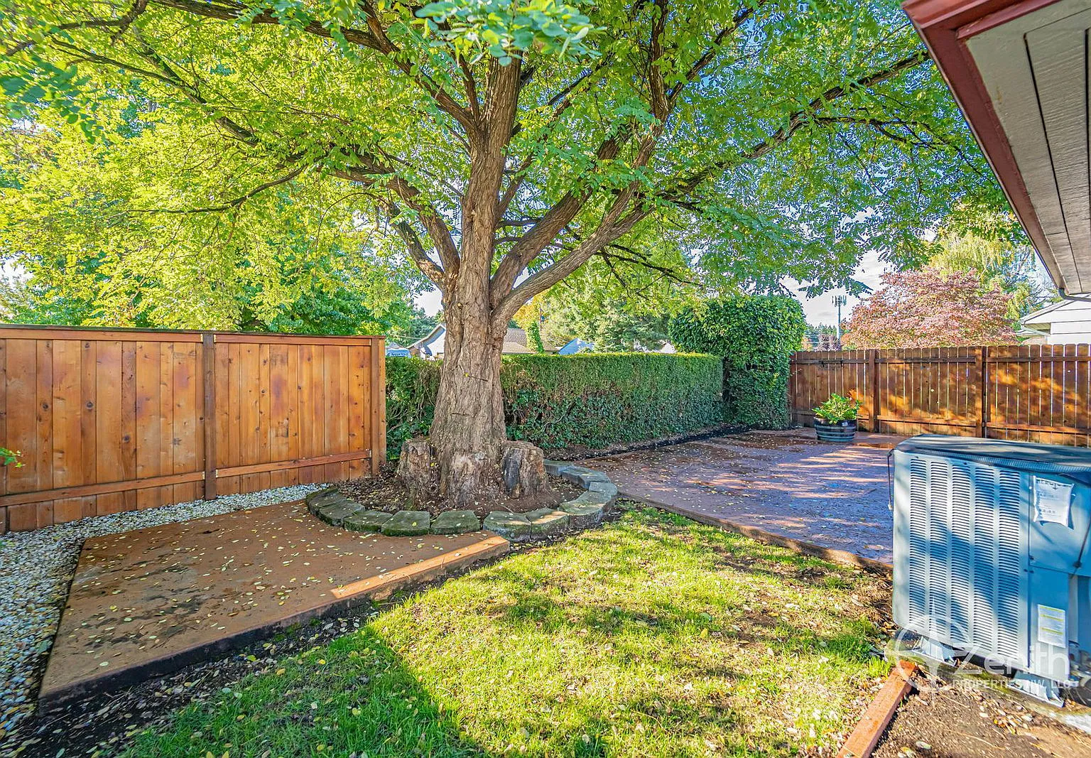 3 bed, 1.0 bath, 936 sqft, $2,195 — Photo 4