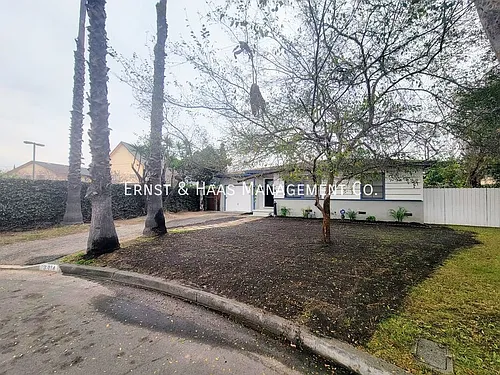 13414 Lynne Dr Photo 1