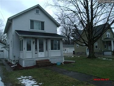 5th image of 318 Lawn St