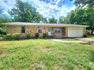 217 Raymond St, Farmersville, TX 75442