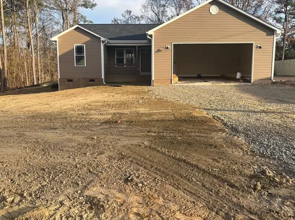 1818 Maple Ln, Lincolnton, NC 28092