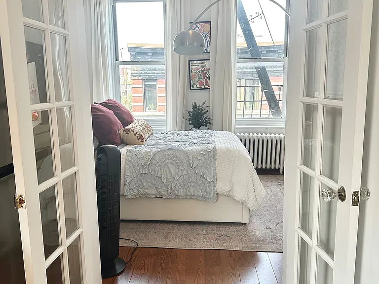 120 Mac Dougal St #21 — Photo 3