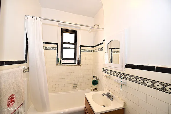 Rented by Corcoran | media 18