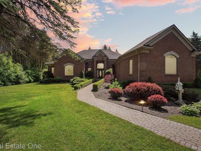 214 Gulley Rd, Howell, MI, 48843