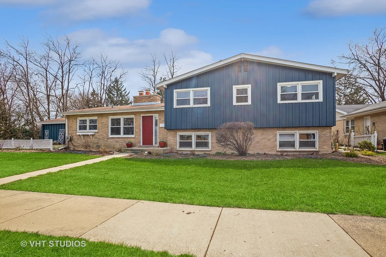 505 E Berkshire Ln photo 1