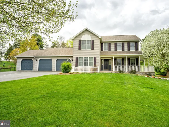 100 Sky Harbor Dr, Port Matilda, PA 16870