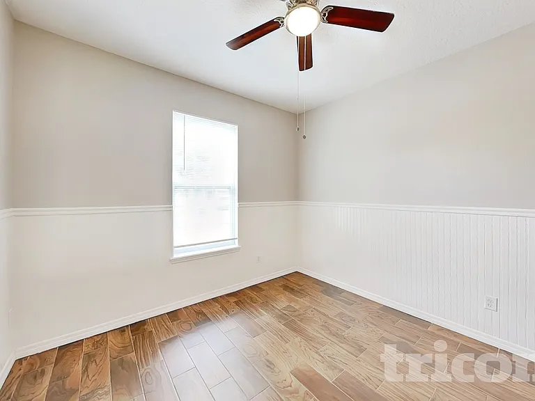 1109 Lauren Manor Loop — Photo 11