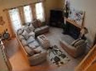 506 Regan Dr, Dundee, IL 60118