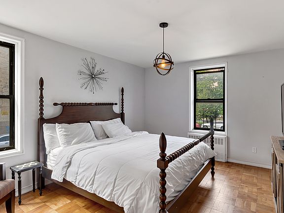 4th image of 2860 Bailey Ave APT 2J