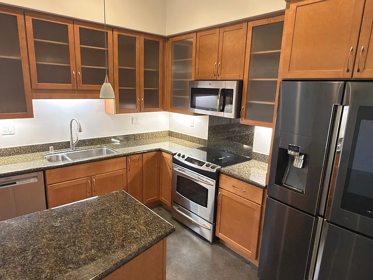 594 Manzana Pl — Photo 5