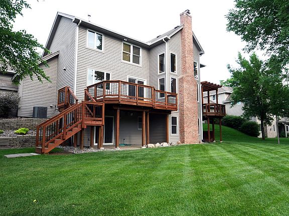 4th image of 3325 Xanthus Ln N