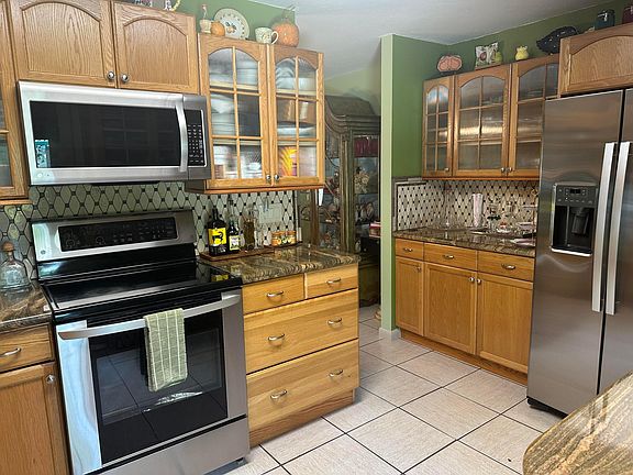 4th image of 4365 Edward Road