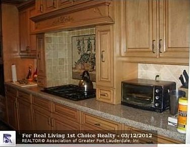 3rd image of 3161 SW 22nd St