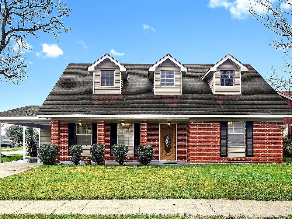 1st image of 701 Heritage Ave