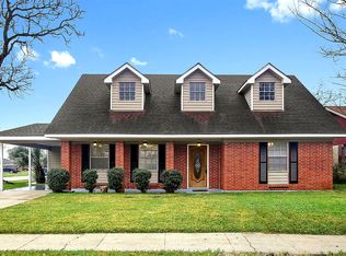 701 Heritage Ave, Gretna, LA 70056