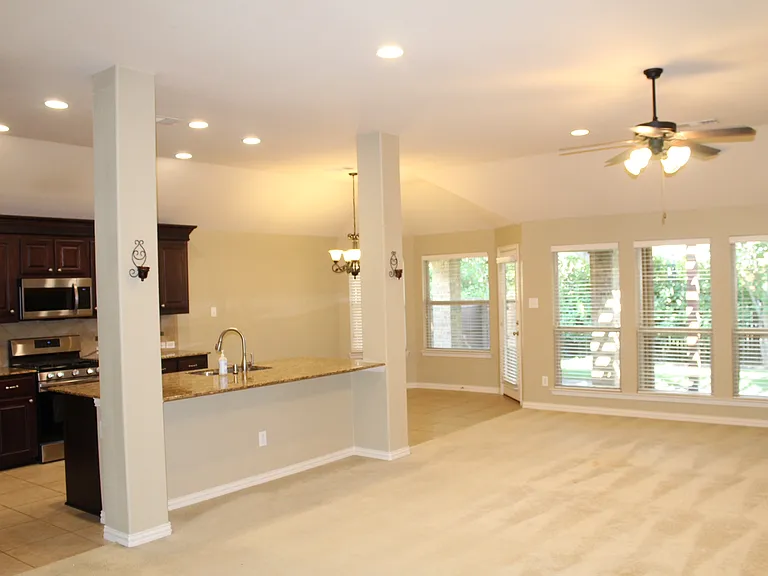 8100 Mountain Cedar Dr — Photo 3