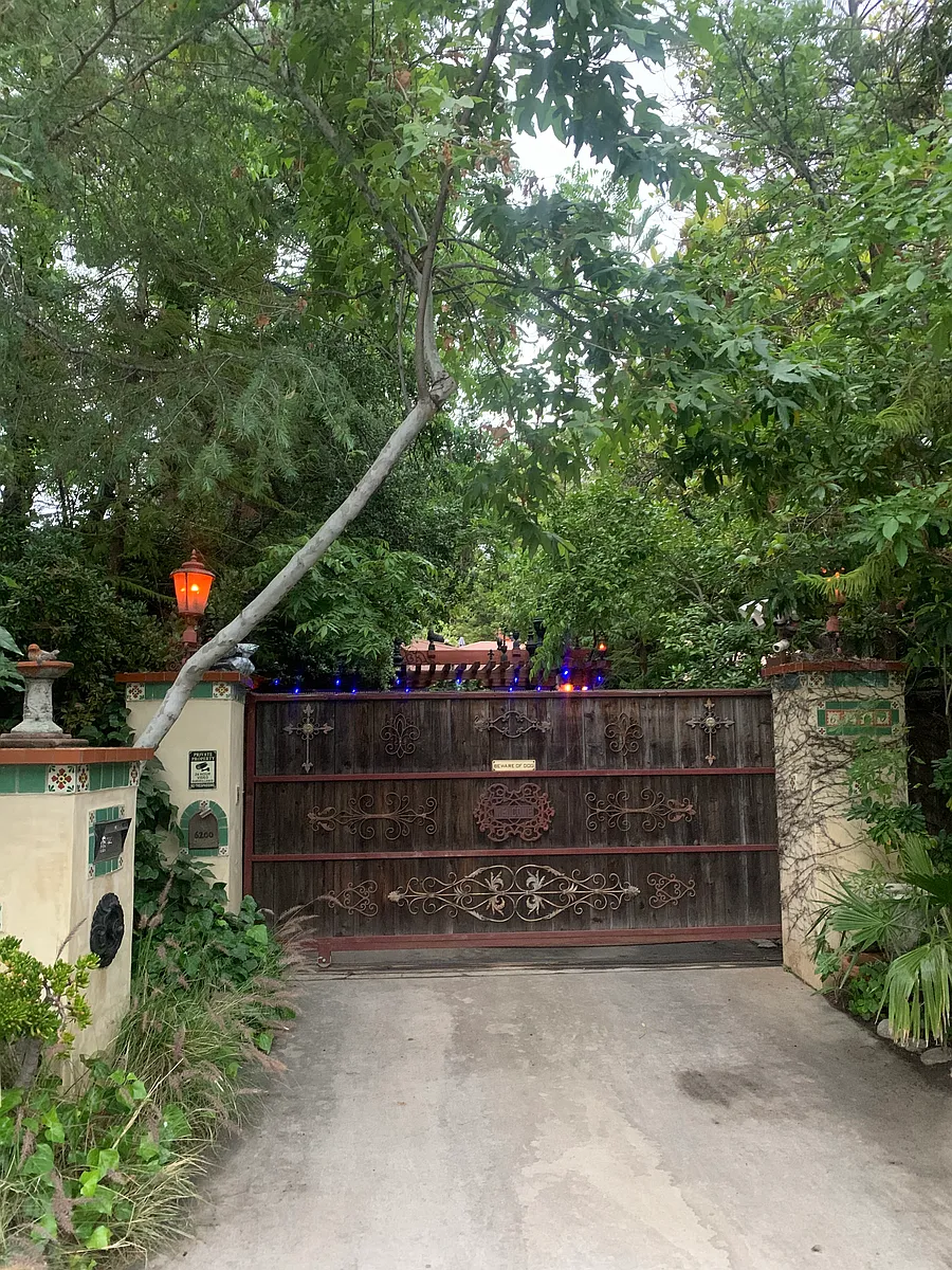 Building Photo - Ranchito Ave