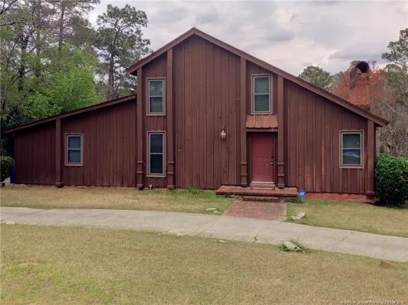 3516 Clearwater Dr, Fayetteville, NC 28311