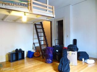 212 Commonwealth Ave APT 4, Boston, MA 02116