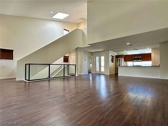 3rd image of 239 Tower St #0