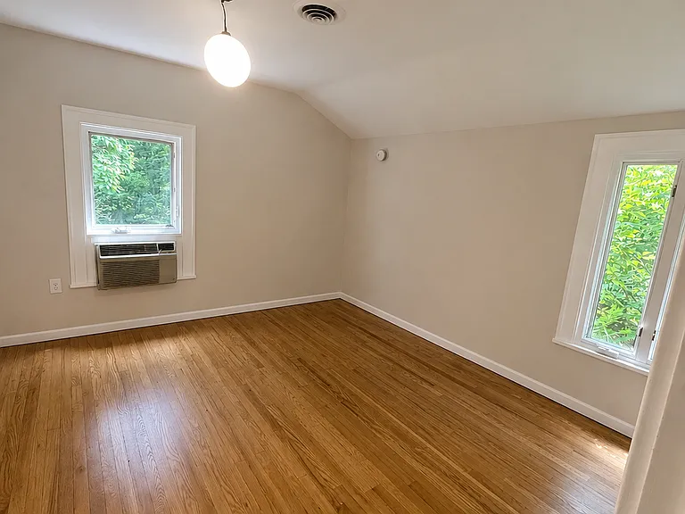 32 Seven Springs Mountain Rd — Photo 6