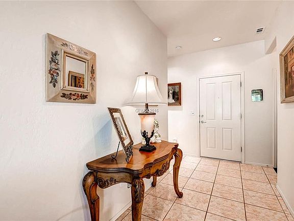 4th image of 7616 Broadwing Dr