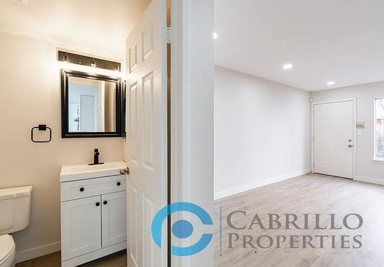 4776 Bancroft St #3 — Photo 11