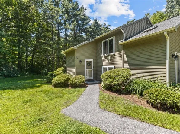 440 Oak Circle #6, Colchester, VT 05446