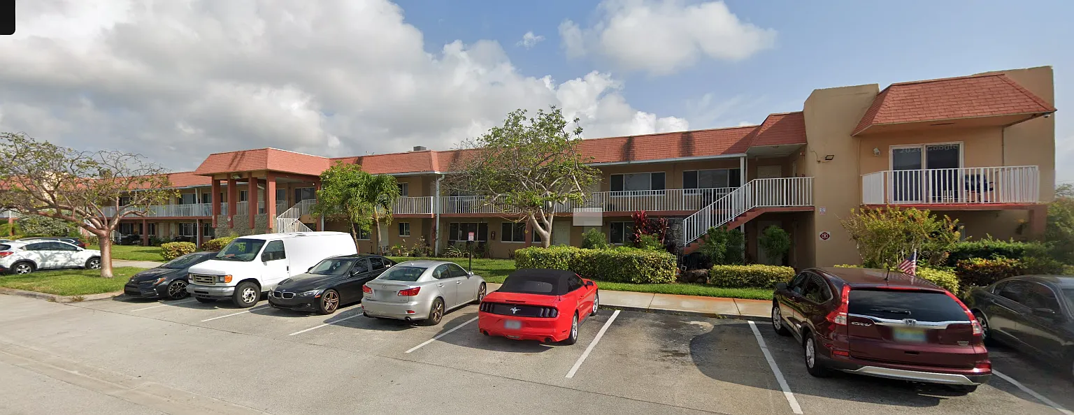 Deerfield Beach Apartments — Photo 1