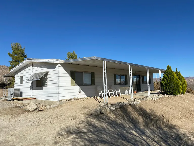 49160 Pioneer Dr — Photo 4