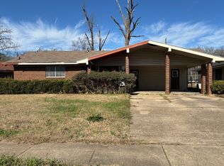 2832 Round Grove Ln, Shreveport, LA 71107
