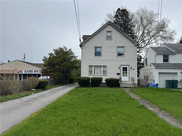 2662 Dewey Ave, Rochester, NY 14616